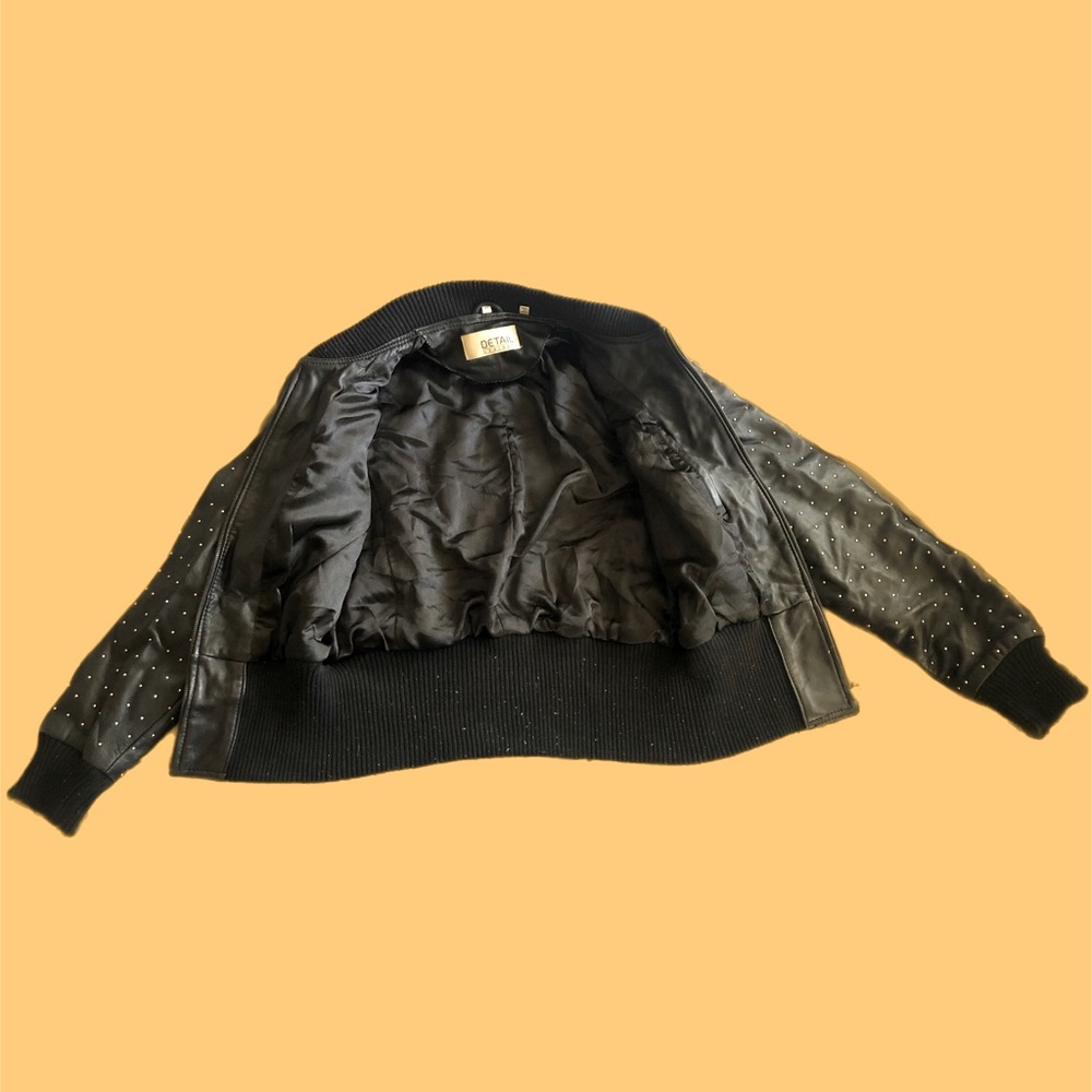 Comfortable Stylish Leather Jacket - image 2